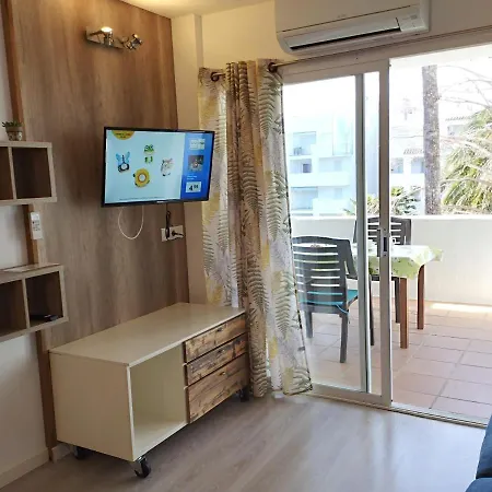 Family In With Garden And Shared Pool 60 M² Roses
