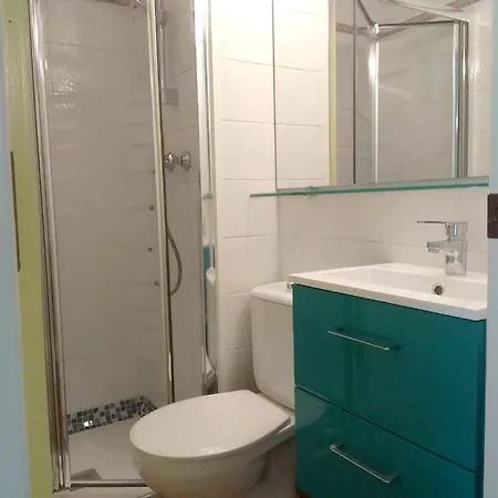 Apartment Family In With Garden And Shared Pool 60 M² *